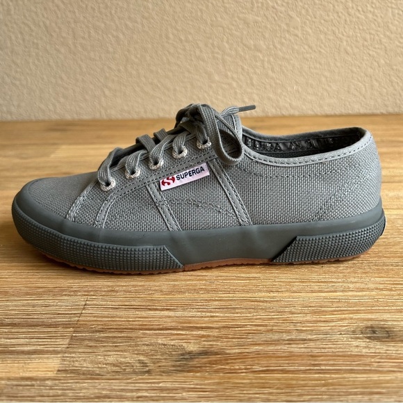 Superga 2750 Cotu Classic Sneakers Grey Size US Women 6.5 US Men 5 Lace Up Shoe - Picture 3 of 12